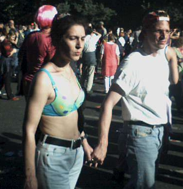 Photo vom Abend der Loveparade in Berlin am 21.07.2001